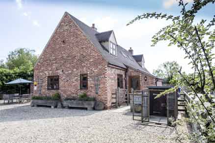 Clopton Orchard Farm Bed and Breakfast